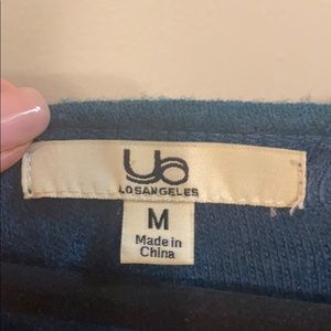 Ya- Los Angela’s color block sweater